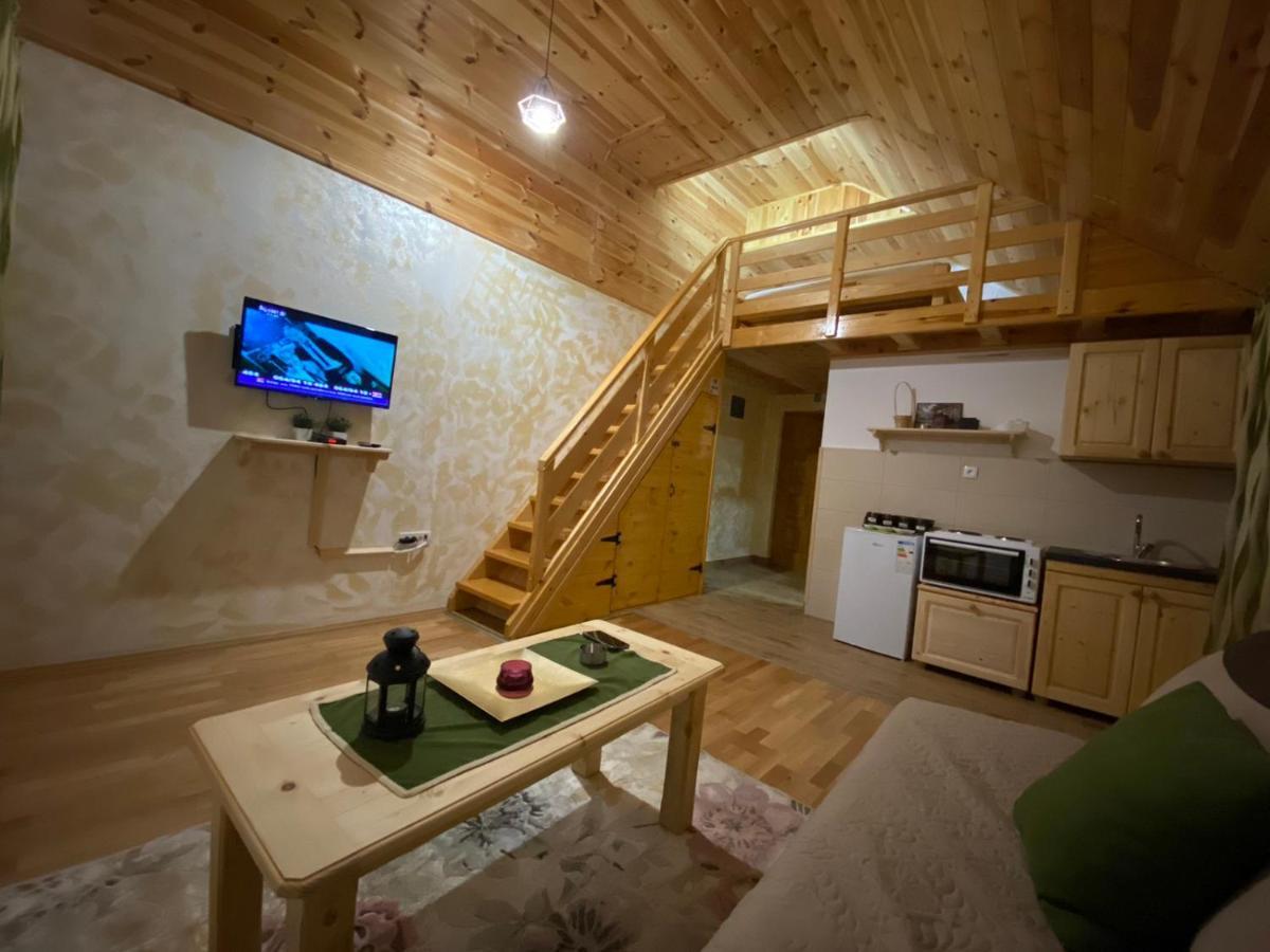 Apartmani Vuk 1 콜라신 외부 사진