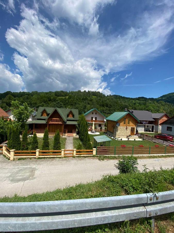Apartmani Vuk 1 콜라신 외부 사진