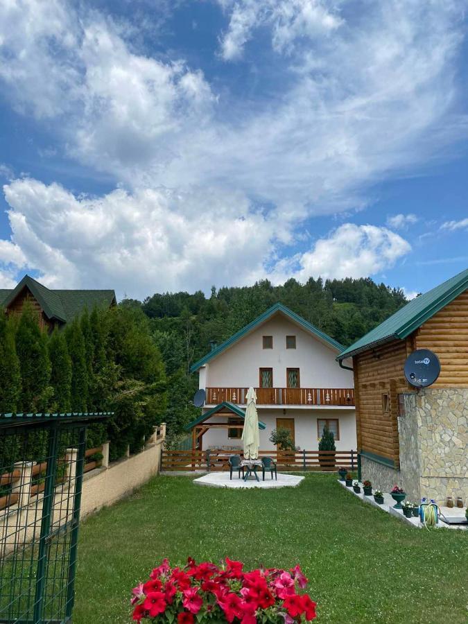 Apartmani Vuk 1 콜라신 외부 사진